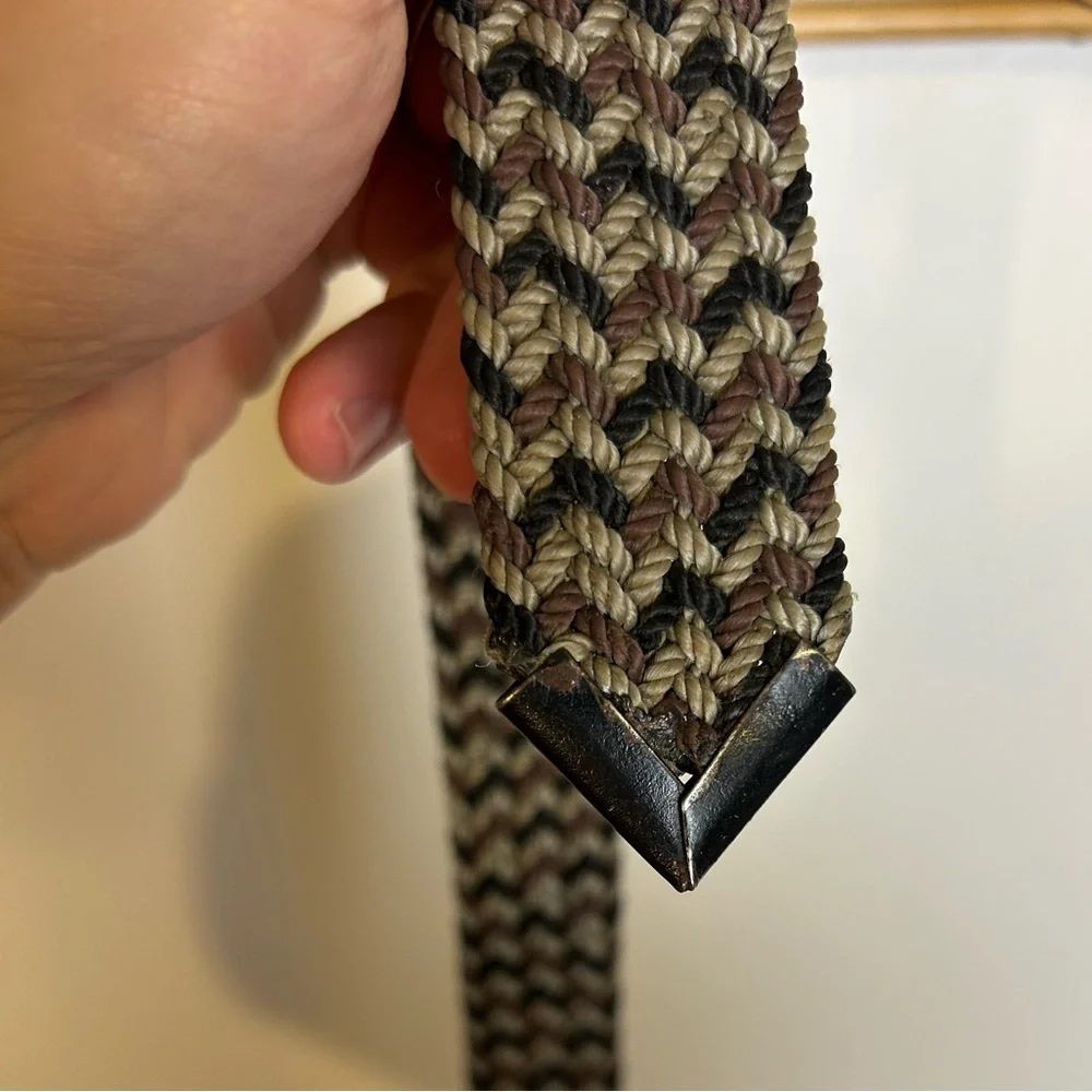 Unisex Woven Belt in Black and Brown size 44x1.5”